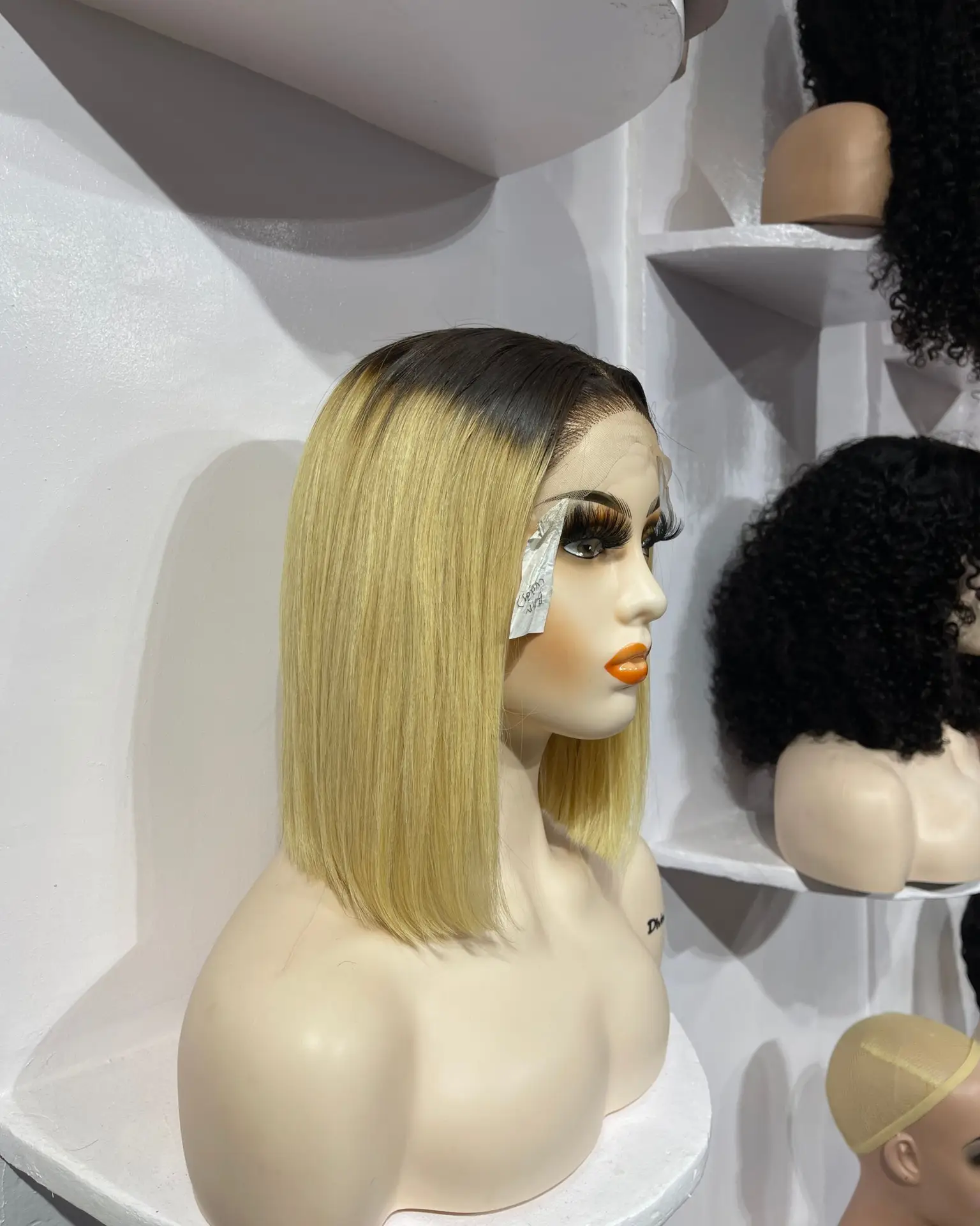 10 inches blonde bone straight human hair wig in Nigeria